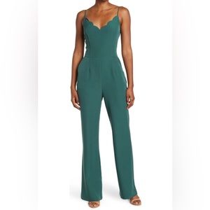Socialite XS Scalloped NeckLine Green Jumpsuit. NWOT.